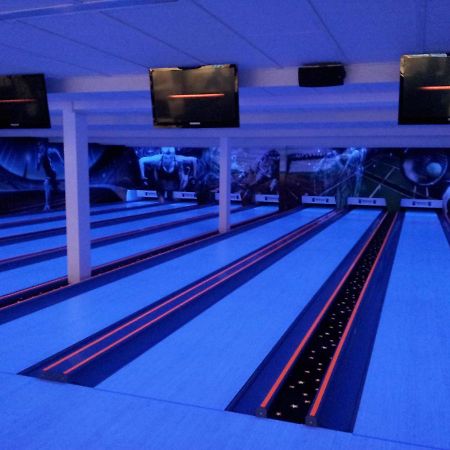 Fitnexx Zelt-Dorf Hotel Balsthal Bagian luar foto