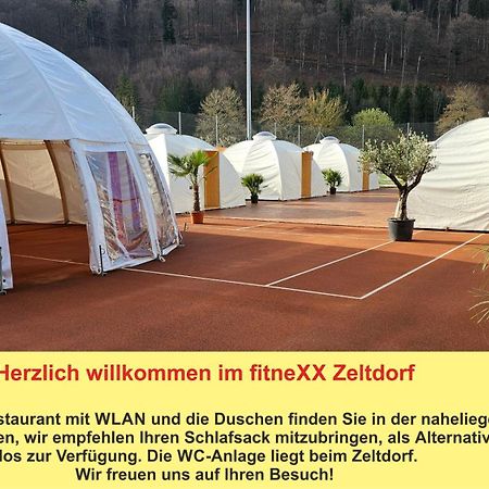 Fitnexx Zelt-Dorf Hotel Balsthal Bagian luar foto